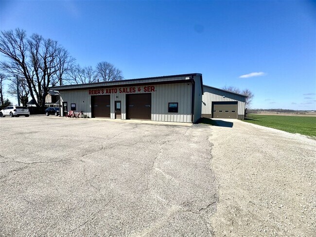 Plus de détails pour 8062 US Route 127, Greenville, OH - Commerce de détail à vendre