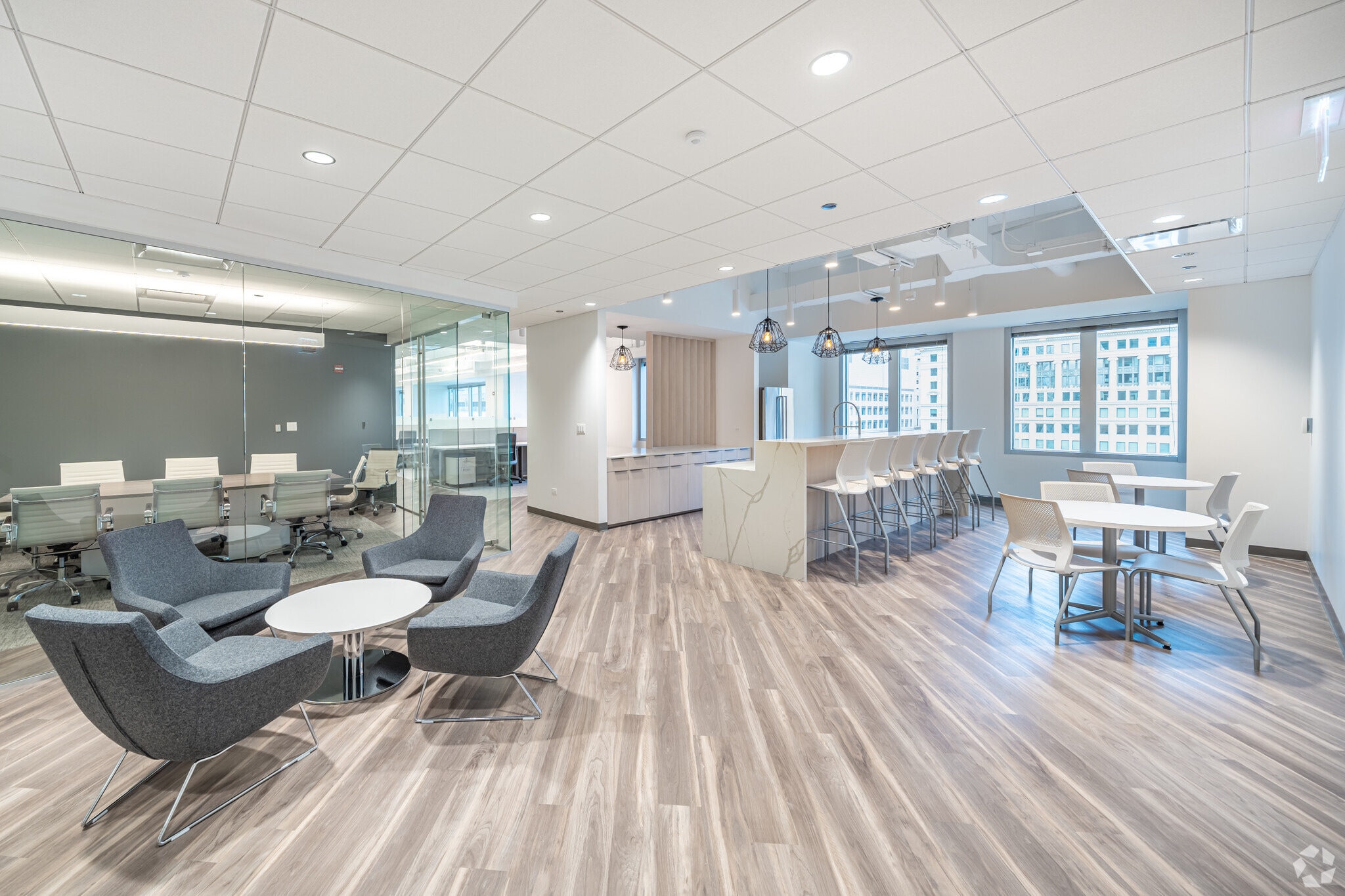 311 S Wacker Dr, Chicago, IL à louer Photo intérieure- Image 1 de 13