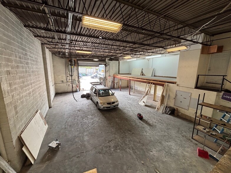 74-80 Georgia Ave, Brooklyn, NY for lease - Building Photo - Image 2 of 13