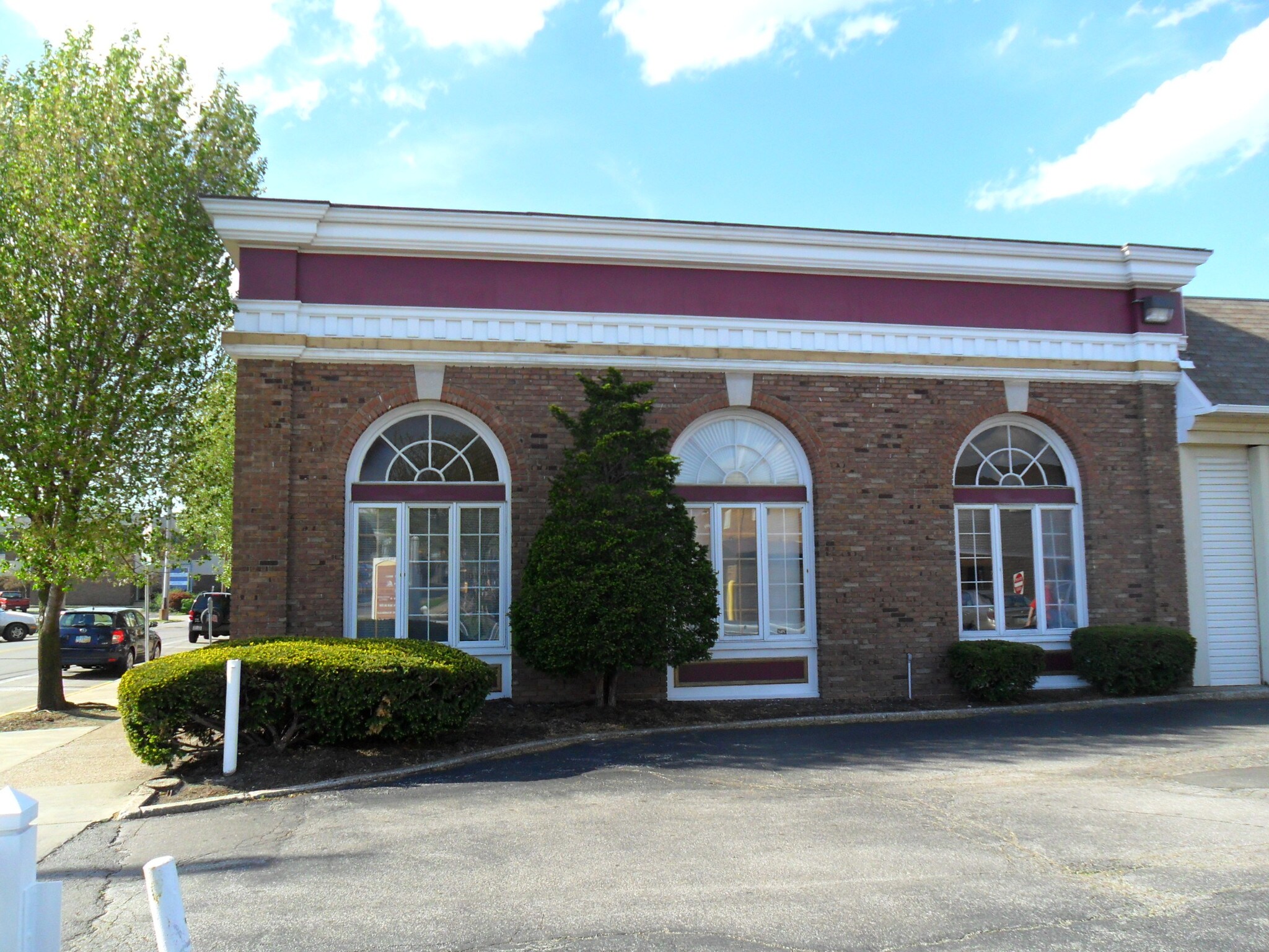 70 N Saint Clair St, Painesville, OH à louer Photo du bâtiment- Image 1 de 3