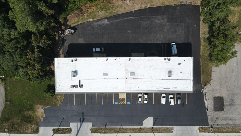 7540 Leavenworth Rd, Kansas City, KS for lease - Aerial - Image 3 of 11