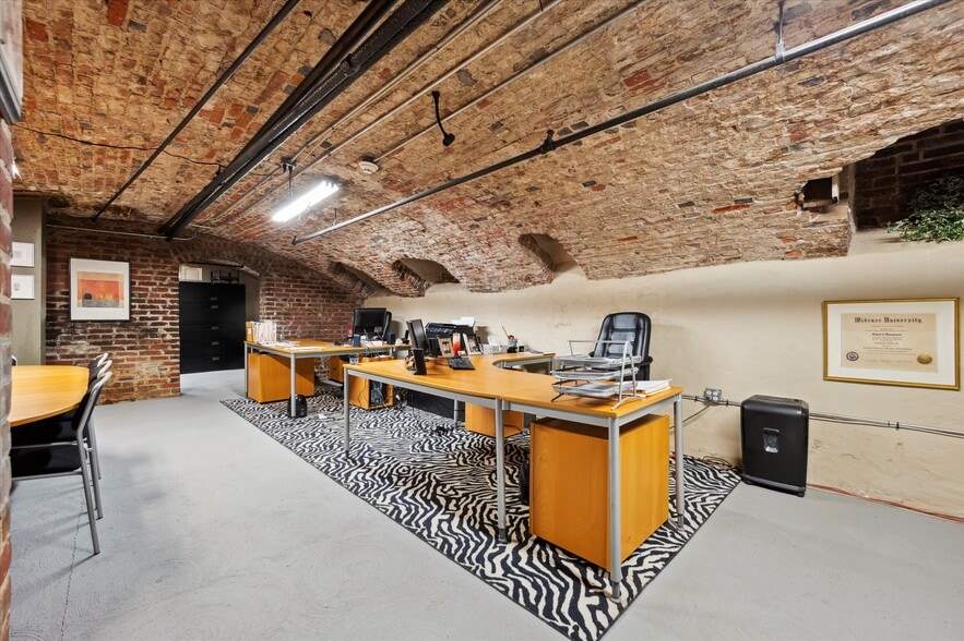 136-138 N 2nd St, Philadelphia, PA for sale - Building Photo - Image 3 of 13