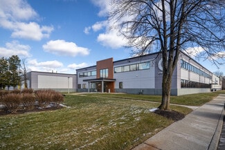 More details for 114 Tived Ln E, Edison, NJ - Industrial for Lease
