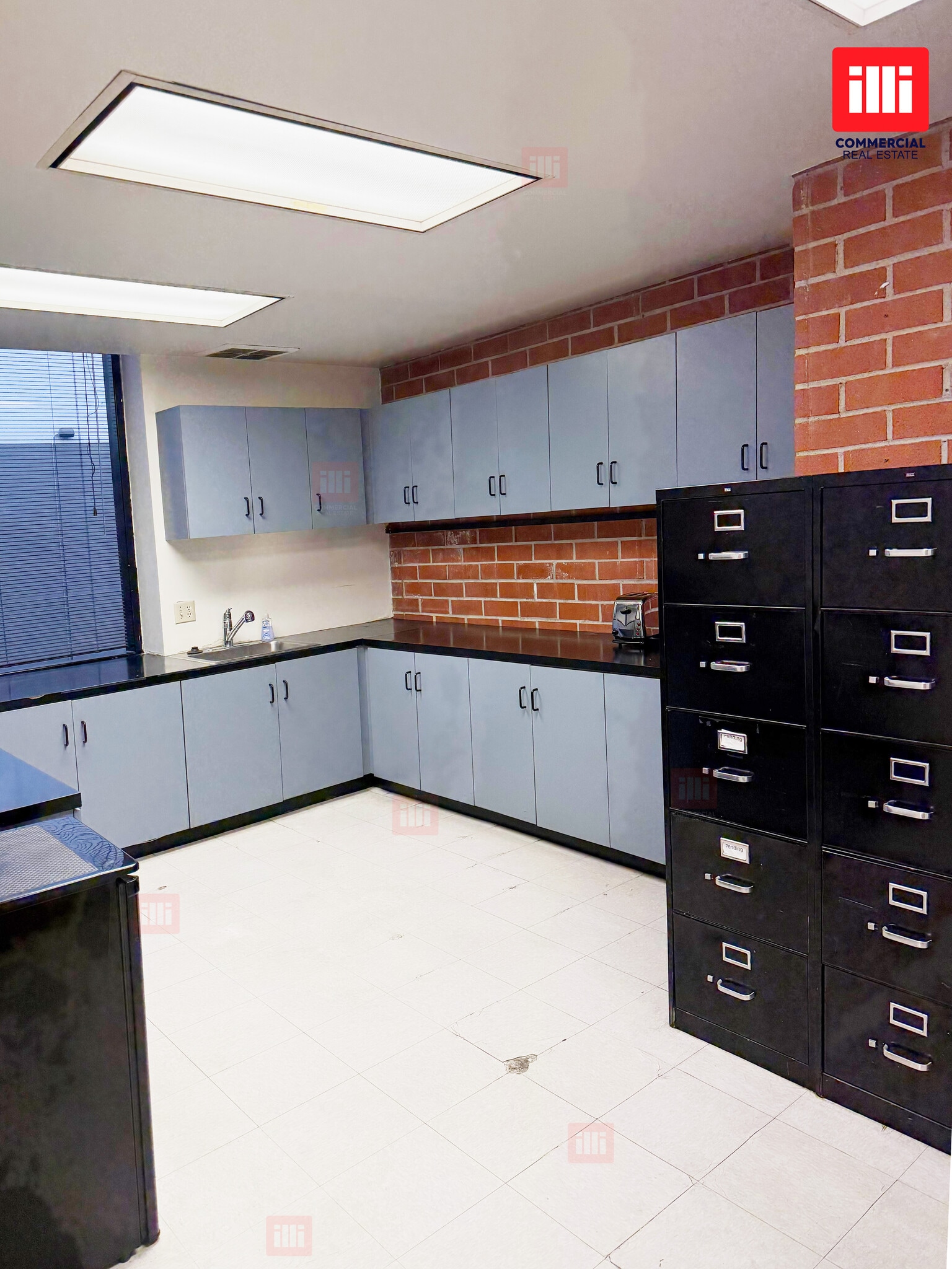 12345 Ventura Blvd, Studio City, CA for lease Interior Photo- Image 1 of 10