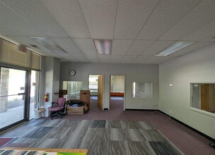 7501 N University St, Peoria, IL à louer Photo intérieure- Image 1 de 11