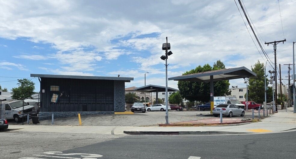 1702 San Fernando Rd, San Fernando, CA for sale - Building Photo - Image 1 of 3