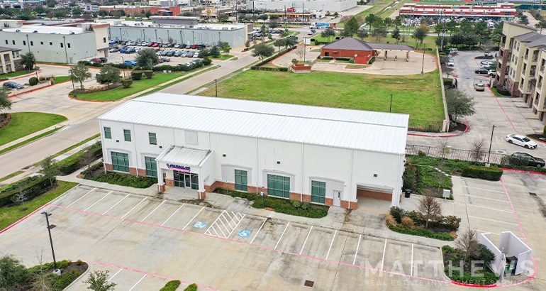 2880 Broadway Bend Dr, Pearland, TX for sale - Building Photo - Image 2 of 5