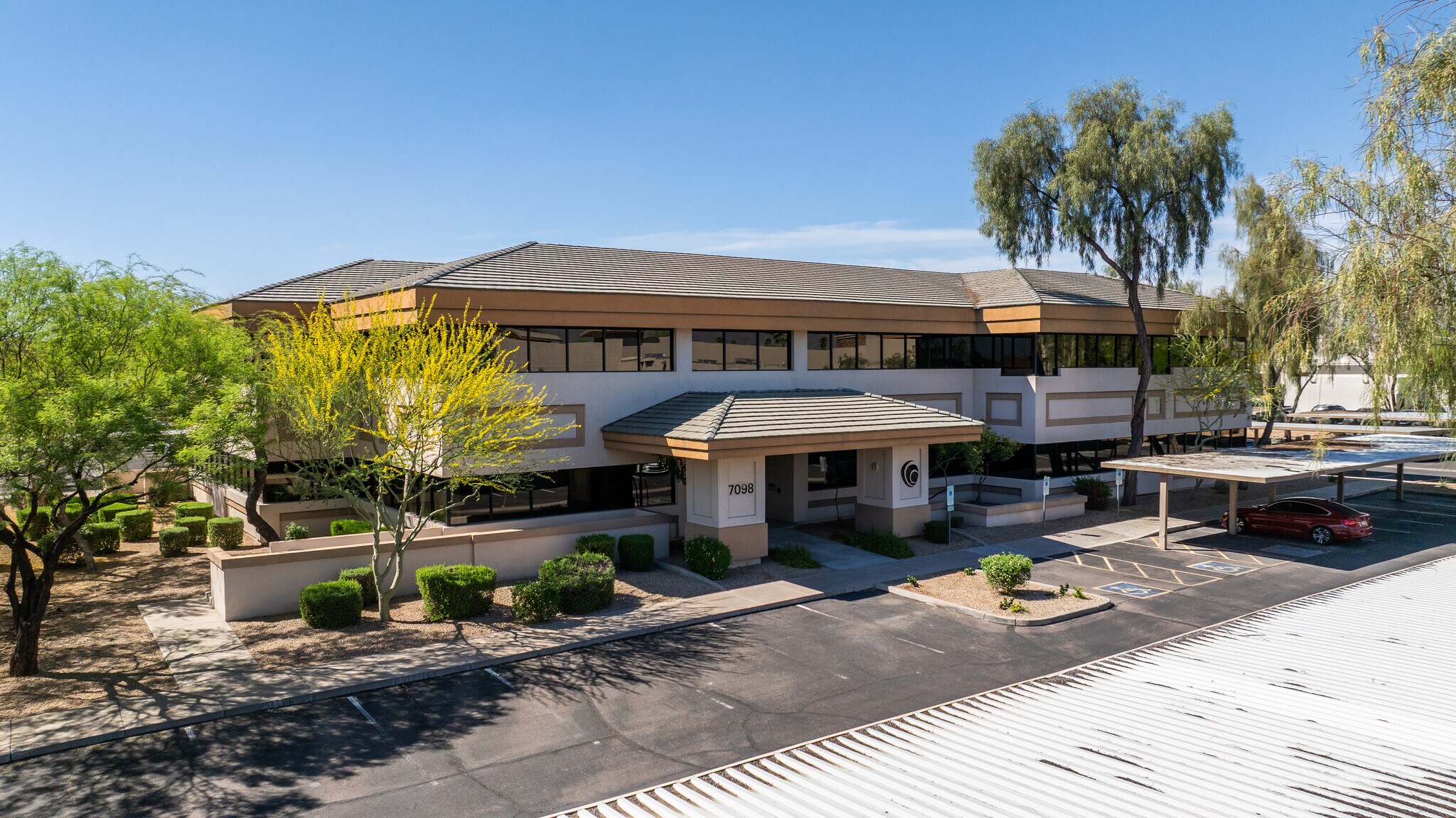 7098 E Cochise Rd, Scottsdale, AZ à louer Photo principale- Image 1 de 13