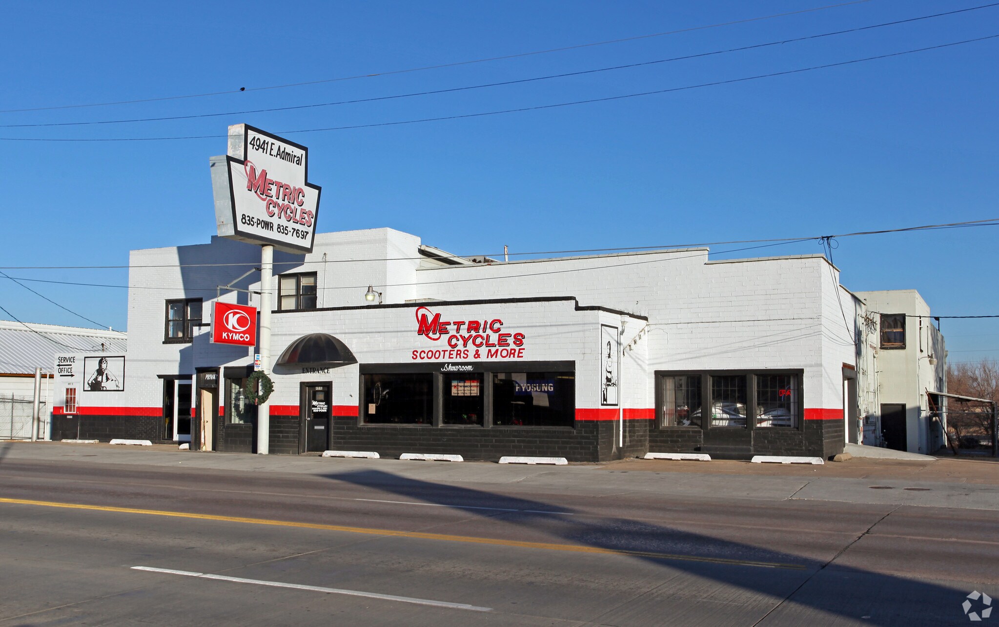 4941 E Admiral Pl, Tulsa, OK à louer Photo principale- Image 1 de 3