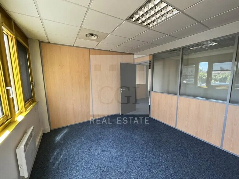 Bureau dans Bron à louer - Photo intérieure - Image 2 de 9