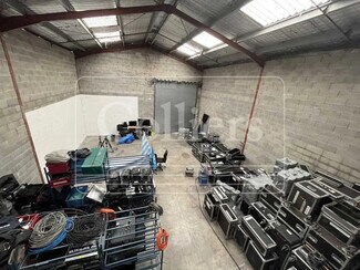 Plus de détails pour Bureau, Local d'activités à louer