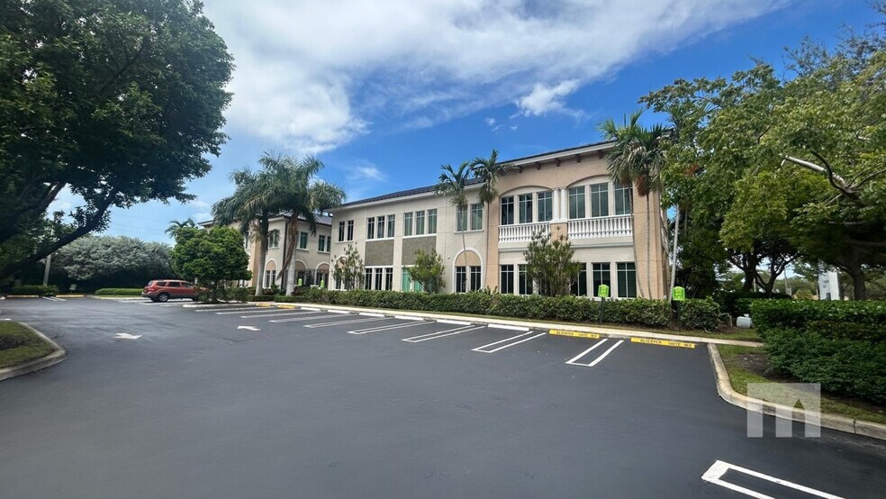160 Congress Park Dr, Delray Beach, FL à vendre - Photo du bâtiment - Image 1 de 9