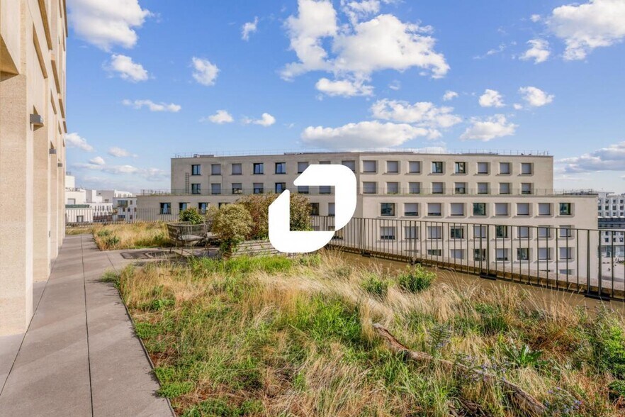 Office in Paris for lease - Building Photo - Image 3 of 18
