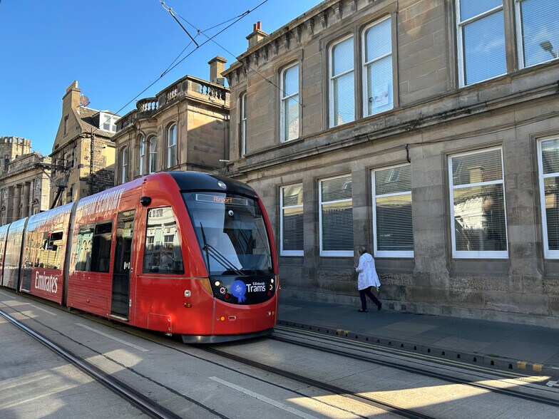 93 Constitution St, Edinburgh à louer - Photo du bâtiment - Image 2 de 6