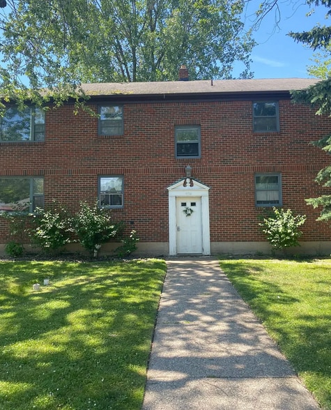 430 Englewood Ave, Tonawanda, NY for sale - Primary Photo - Image 1 of 5