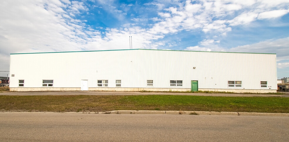 121 Rue De Naples, Saint-Augustin-de-Desmaures, QC à louer - Photo du bâtiment - Image 3 de 6