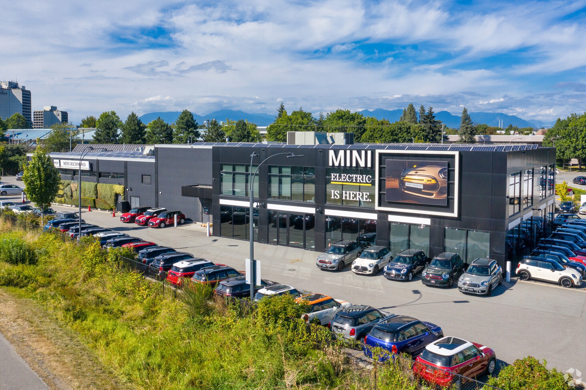 10700 Cambie Rd, Richmond, BC for sale Primary Photo- Image 1 of 1