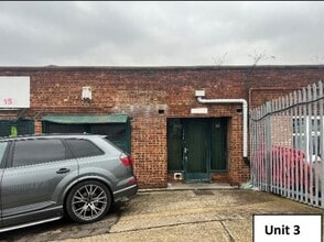 Crabtree Manorway S, Belvedere for lease Building Photo- Image 1 of 2