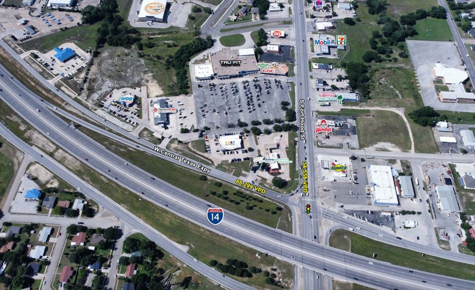 902 W Central Texas Expy, Killeen, TX for lease - Building Photo - Image 2 of 6