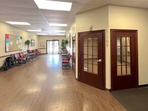 1015 E Broadway St, Altus, OK à louer Photo intérieure- Image 2 de 13