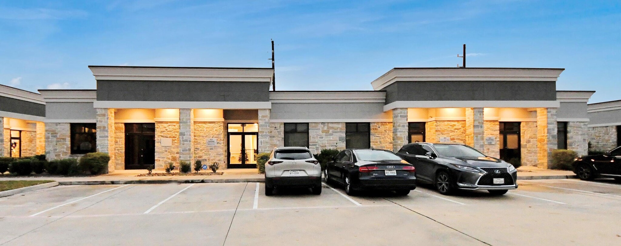 830 Julie Rivers Dr, Sugar Land, TX à louer Photo principale- Image 1 de 33