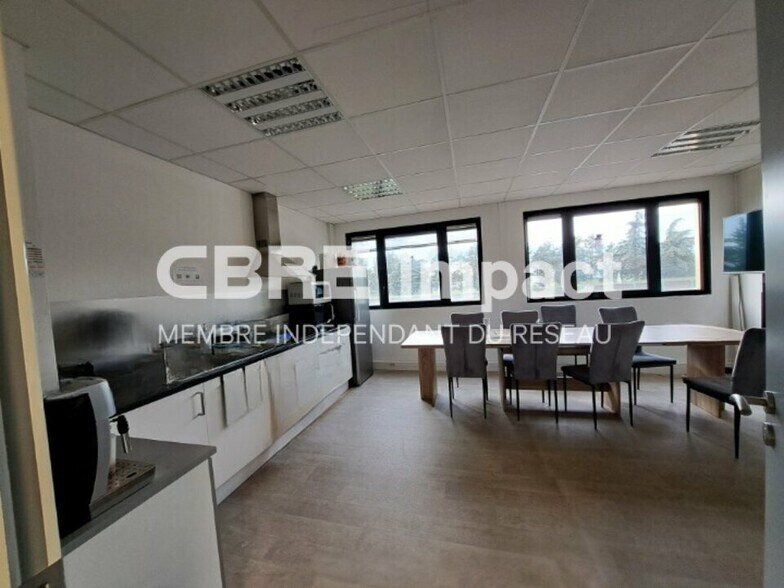 14 B Rue Pierre De Coubertin, Dijon à louer - Photo intérieure - Image 2 de 5