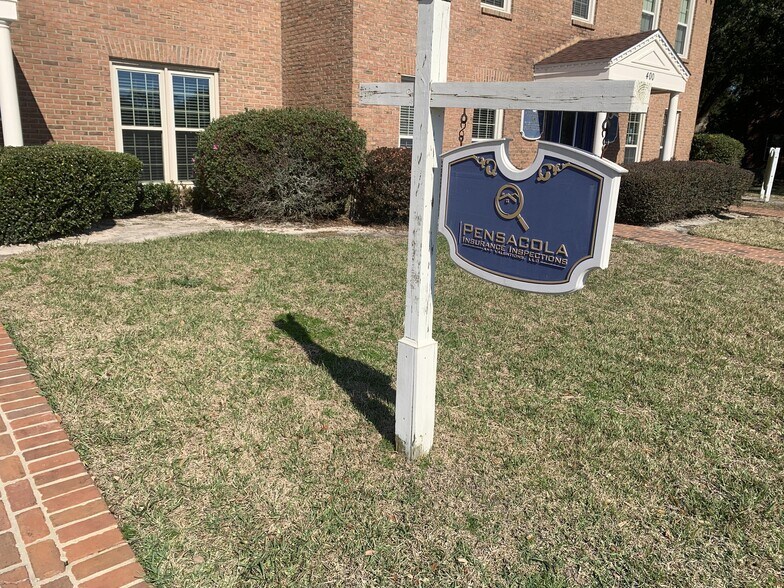 3000 Langley Ave, Pensacola, FL à vendre - Photo du bâtiment - Image 2 de 9