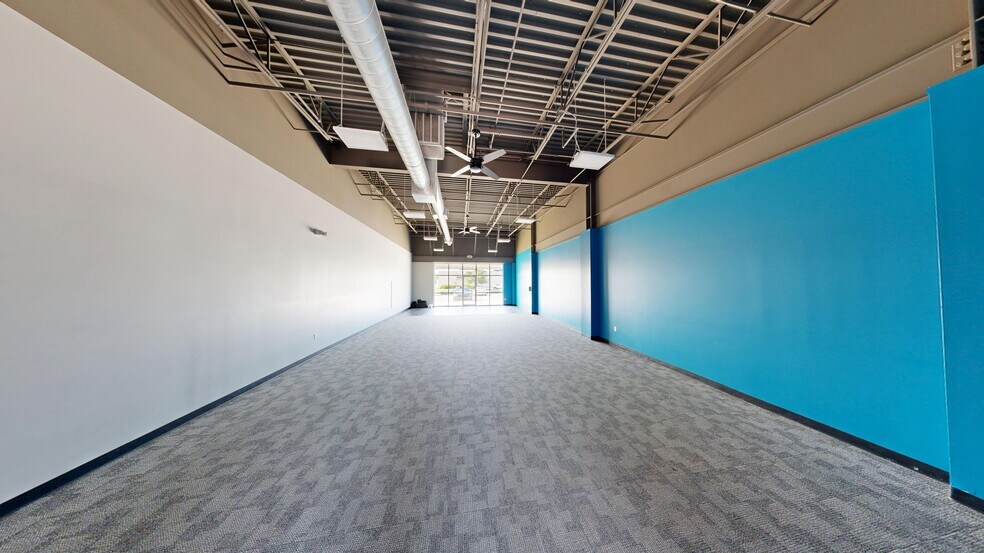 10150 Maysville Rd, Fort Wayne, IN à louer - Photo du bâtiment - Image 3 de 3