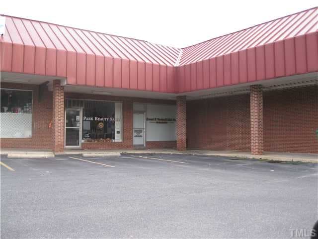 502-520 W Raleigh St, Siler City, NC à louer - Photo du bâtiment - Image 2 de 13