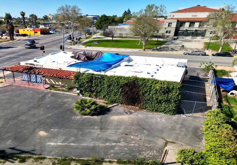 1519 Mount Vernon Ave, Bakersfield, CA for lease - Building Photo - Image 2 of 7