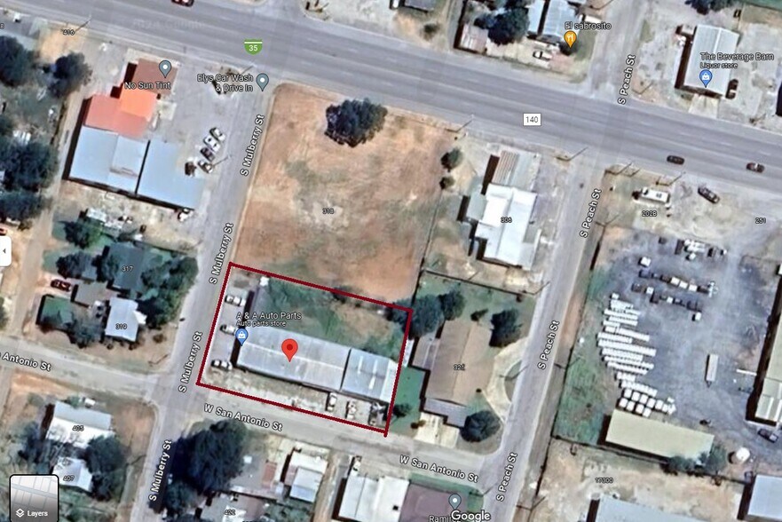 320 S Mulberry St, Pearsall, TX à vendre - Photo du bâtiment - Image 2 de 18