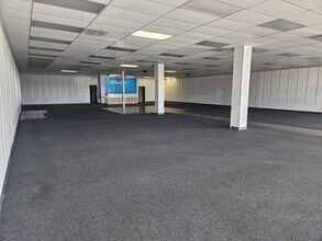 3880-3930 W Rosecrans Ave, Hawthorne, CA à louer Photo du bâtiment- Image 1 de 2