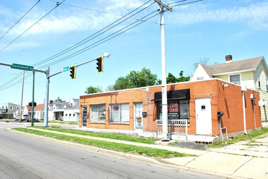 4224 N Main St, Dayton, OH à vendre - Photo du bâtiment - Image 3 de 13