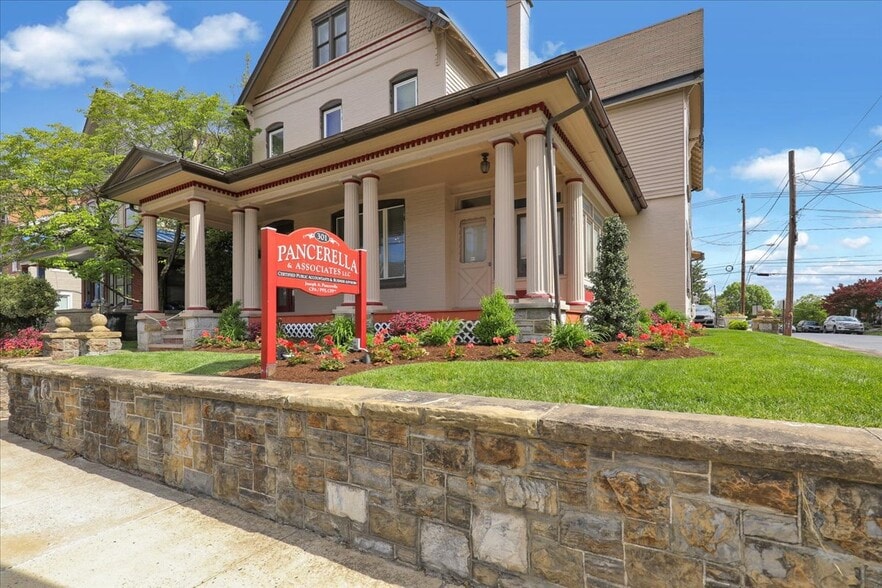 301 W Lancaster Ave, Shillington, PA for sale - Building Photo - Image 2 of 38