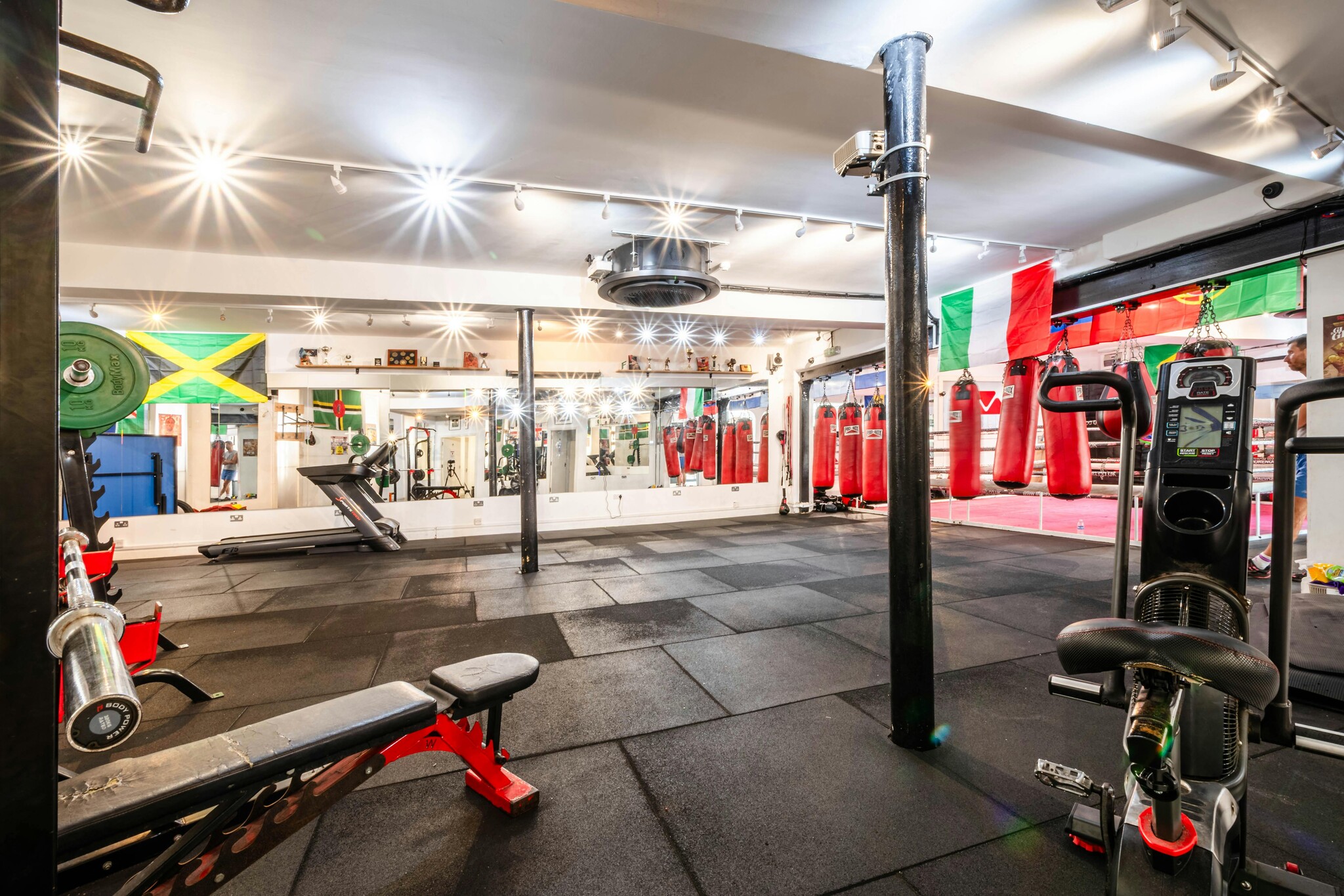 Gillett St, London for lease Interior Photo- Image 1 of 7