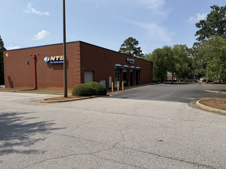 1741 Heckle Blvd, Rock Hill, SC à vendre - Photo du bâtiment - Image 2 de 8