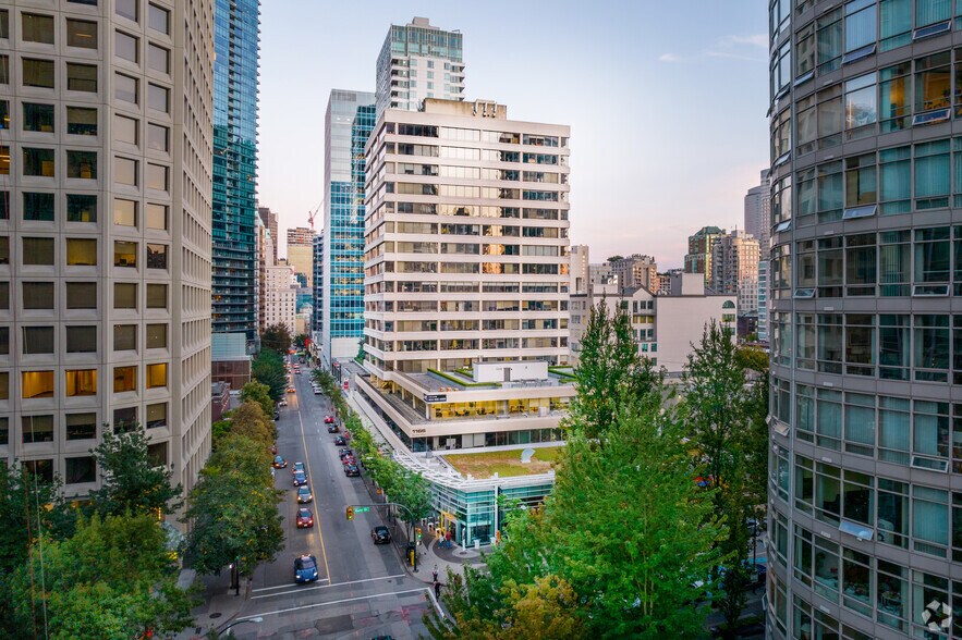 1166 Alberni St, Vancouver, BC à louer - Photo du bâtiment - Image 1 de 11