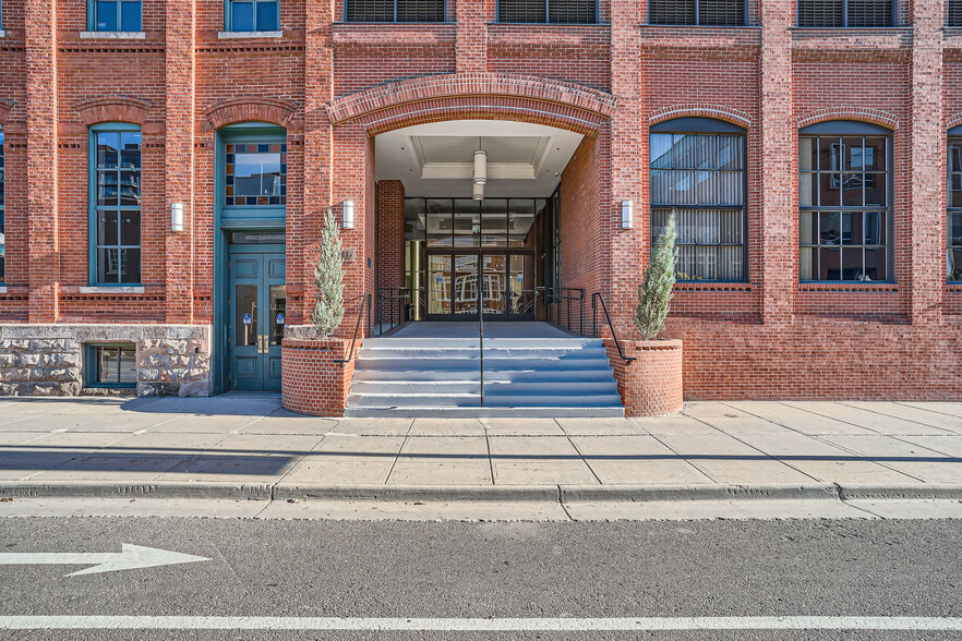 1860 Blake St, Denver, CO à louer - Photo du bâtiment - Image 3 de 17