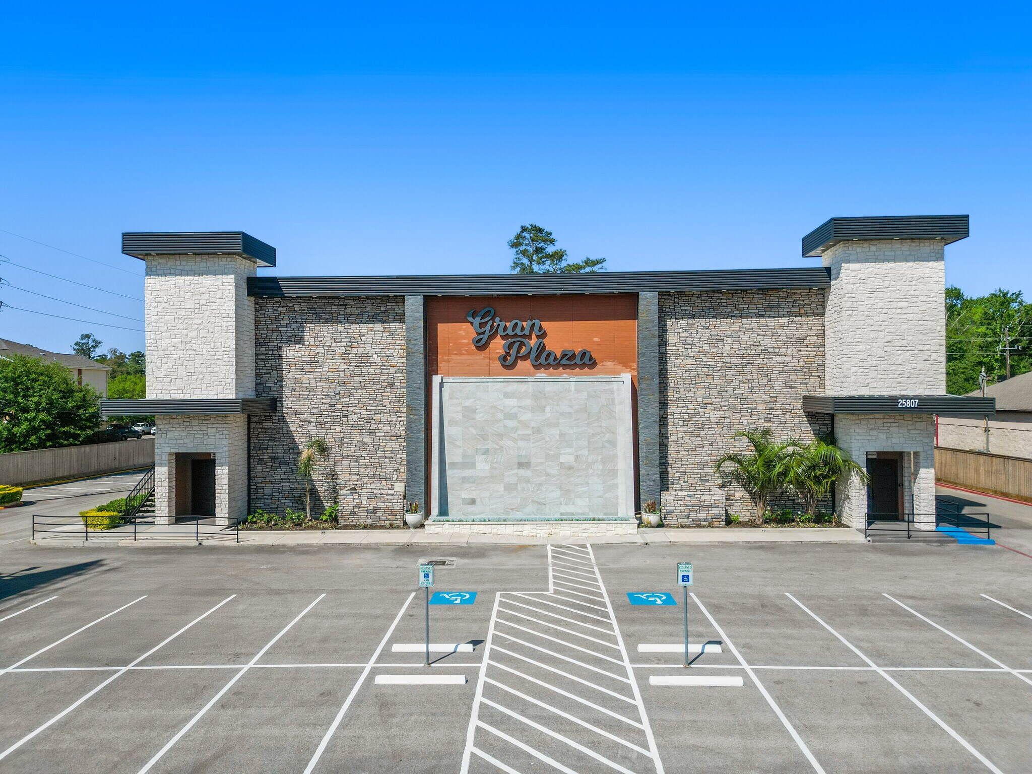25807 I-45, Spring, TX à vendre Photo principale- Image 1 de 35