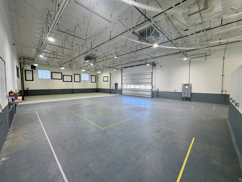 1702 E Yakima Ave, Yakima, WA for lease - Building Photo - Image 1 of 13