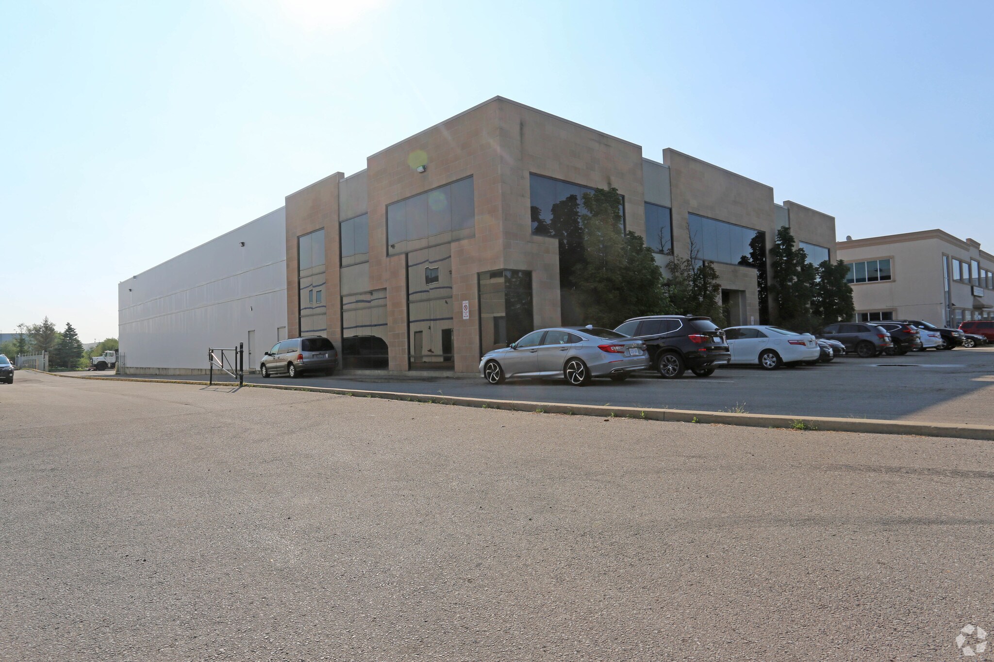 119 Westcreek Dr, Vaughan, ON à vendre Photo principale- Image 1 de 1