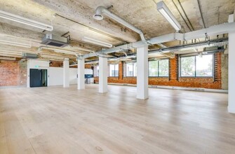 100 Cambridge Grove, London for lease Interior Photo- Image 2 of 5