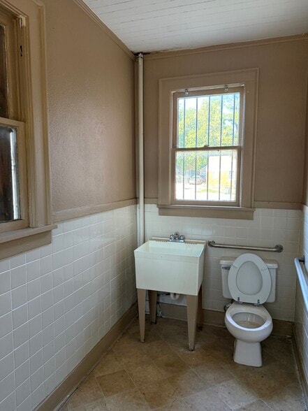 2379 Ketchum Rd, Memphis, TN for sale - Interior Photo - Image 3 of 6