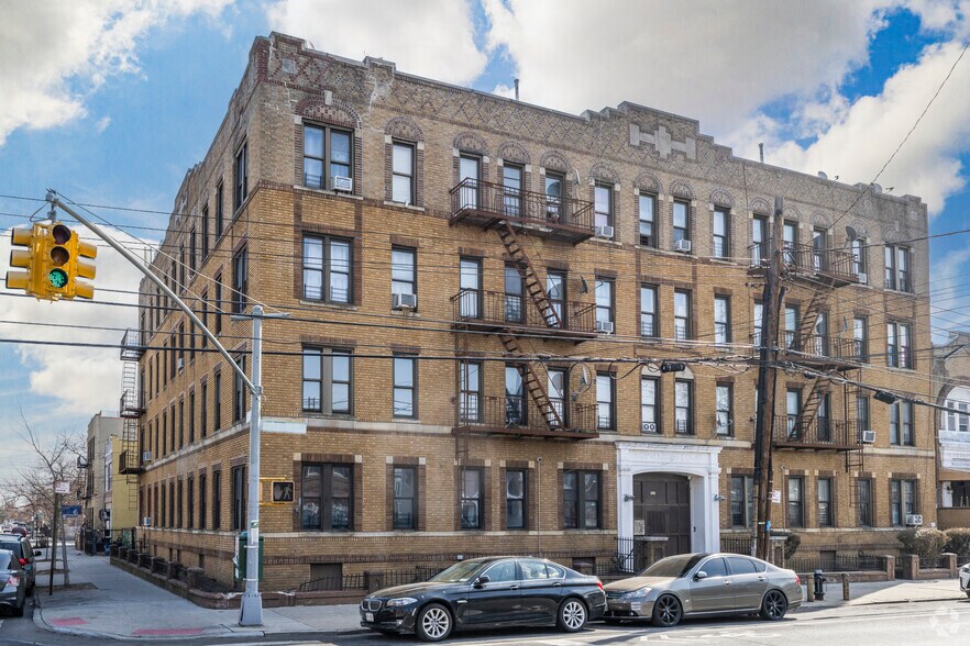 869 Thomas S Boyland St, Brooklyn, NY à vendre - Photo du bâtiment - Image 3 de 4