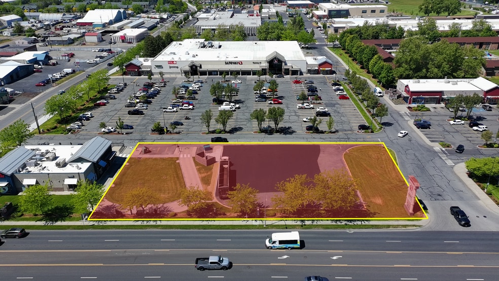 3909 N Market St, Spokane, WA for lease - Primary Photo - Image 1 of 3