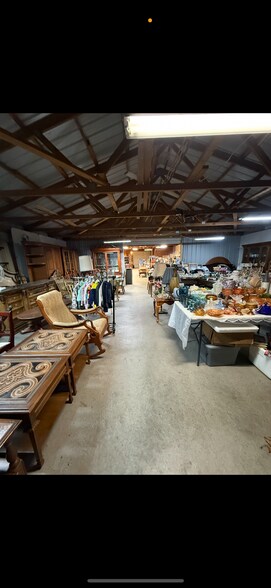 135 Dixon Springs Hwy, Carthage, TN à vendre - Photo du bâtiment - Image 2 de 6