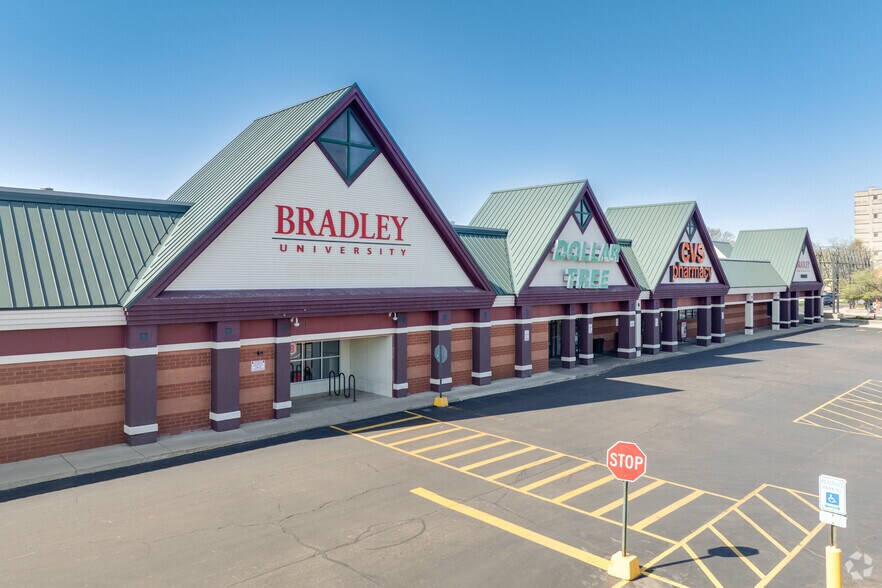 1200 W Main St, Peoria, IL à louer - Photo du bâtiment - Image 2 de 4