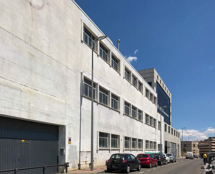 Calle de Francisco Sancha, 42, Madrid, Madrid for lease - Building Photo - Image 2 of 4