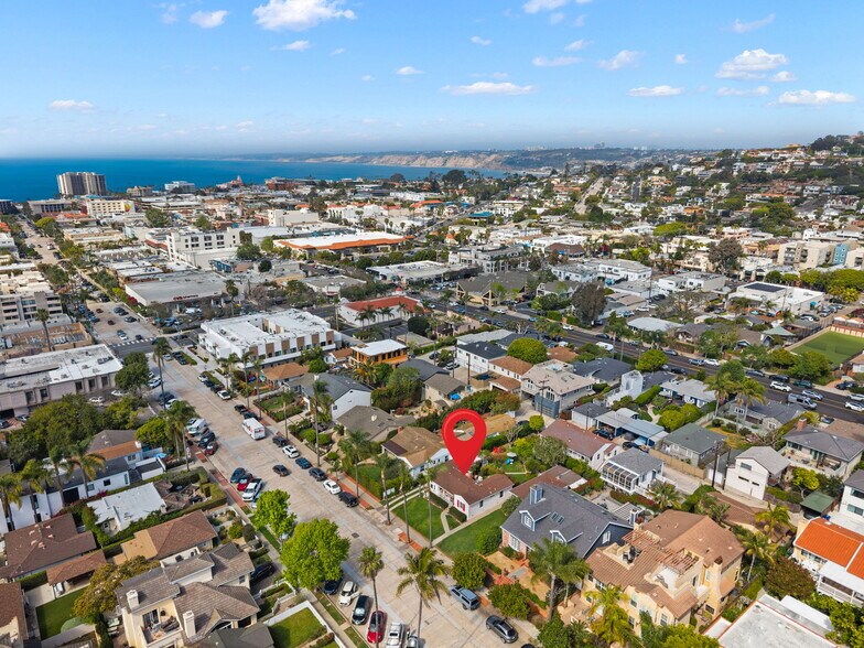 7409-7415 Eads Ave, La Jolla, CA à vendre - Photo du bâtiment - Image 3 de 21