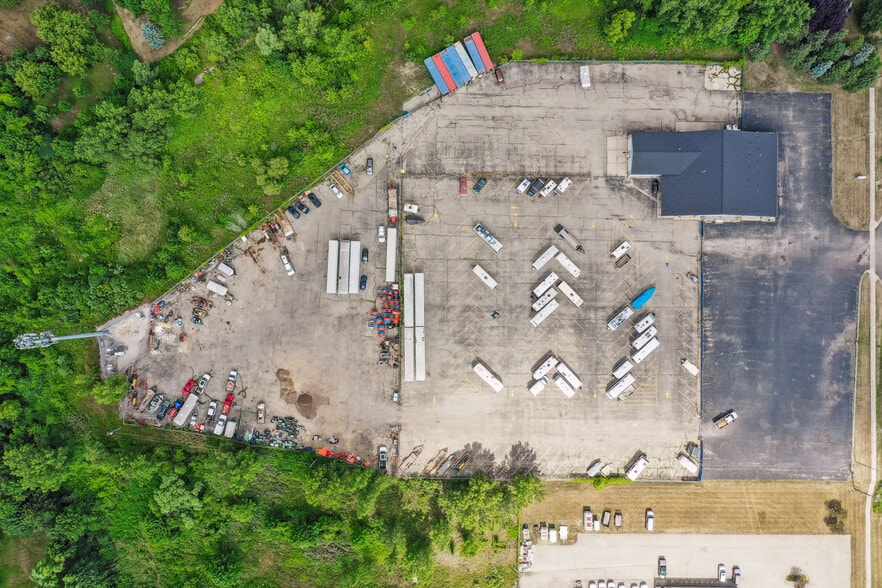 4500 Remembrance Rd, Grand Rapids, MI for lease - Building Photo - Image 3 of 5